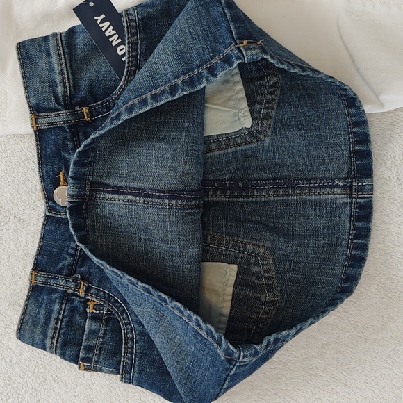 NWT baby Gap white stretch 2T denim bottoms & NWT old Navy 5 pocket skirt - Picture 3 of 13